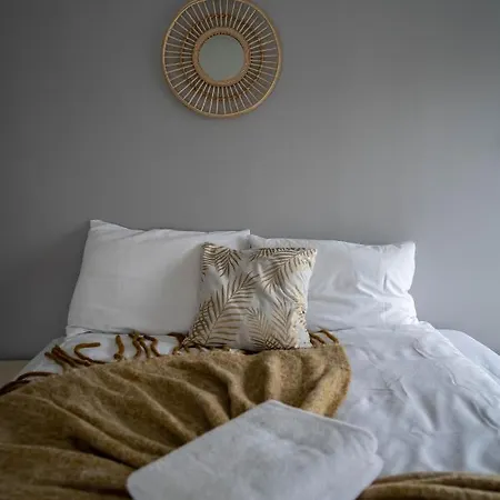 Lejlighed In Heart Of With Billiard & Sauna *