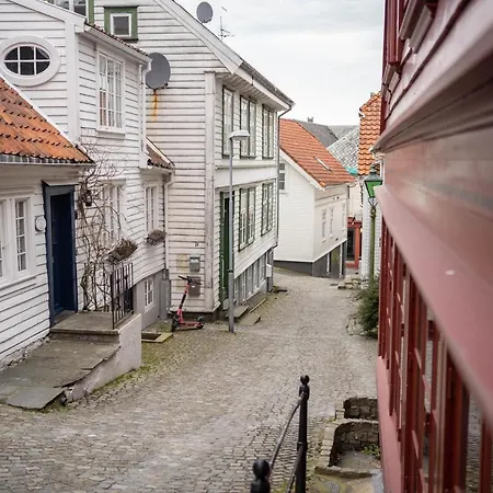 Lejlighed In Heart Of With Billiard & Sauna